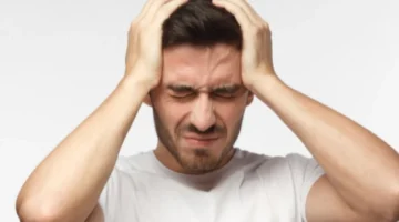 الصداع.. أسباب خفية ومدهشة لا علاقة لها بضغط الدم أو قلة النوم